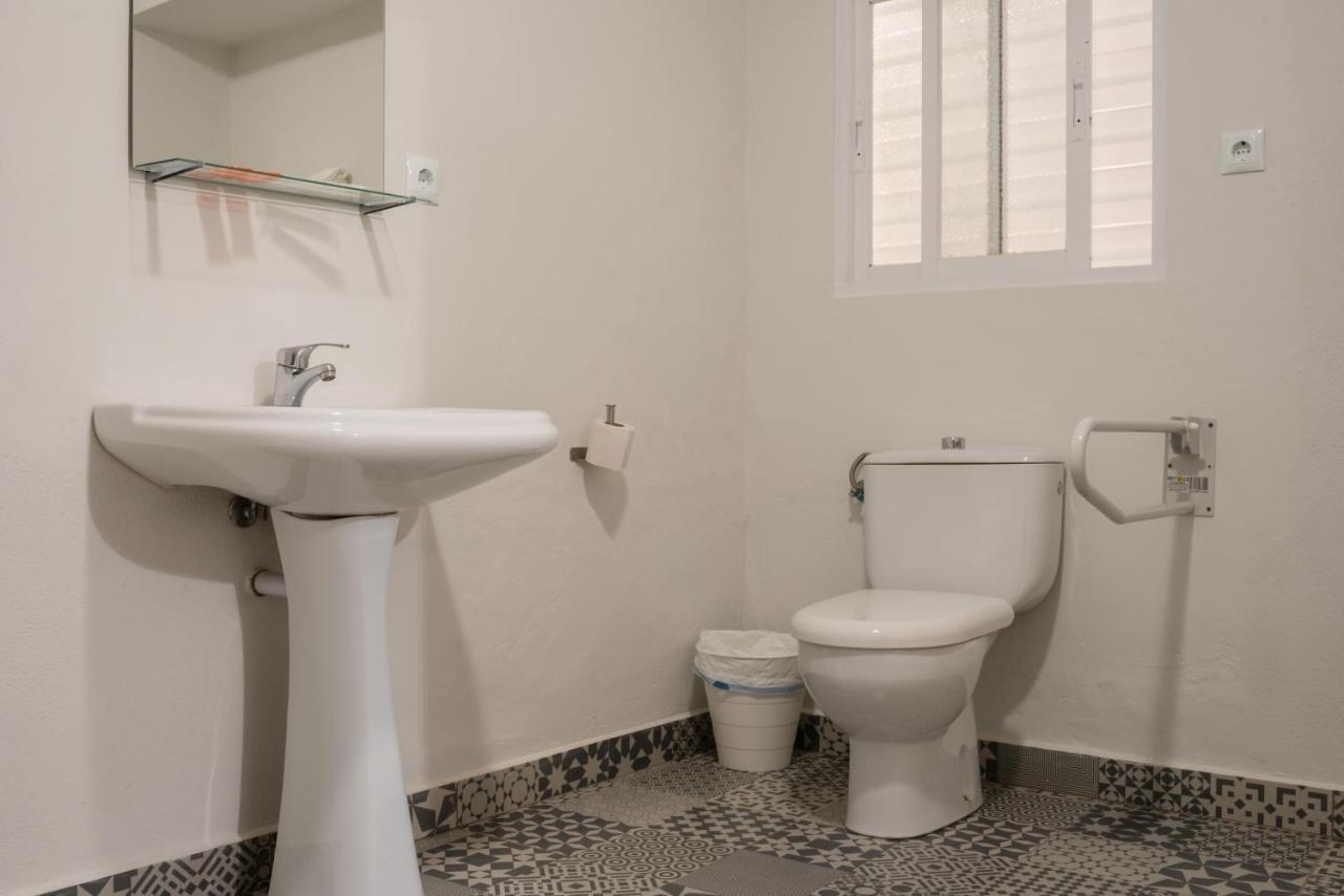 Hostal Imperial Merida Bagian luar foto